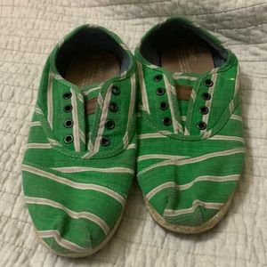 Toms green and pink size 9